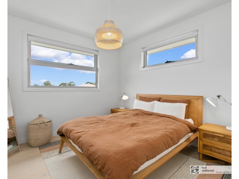 2/100 Civic Parade, Altona VIC 3018