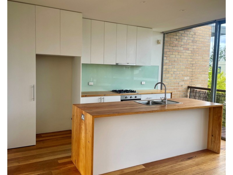 3/237 Esplanade, Altona VIC 3018