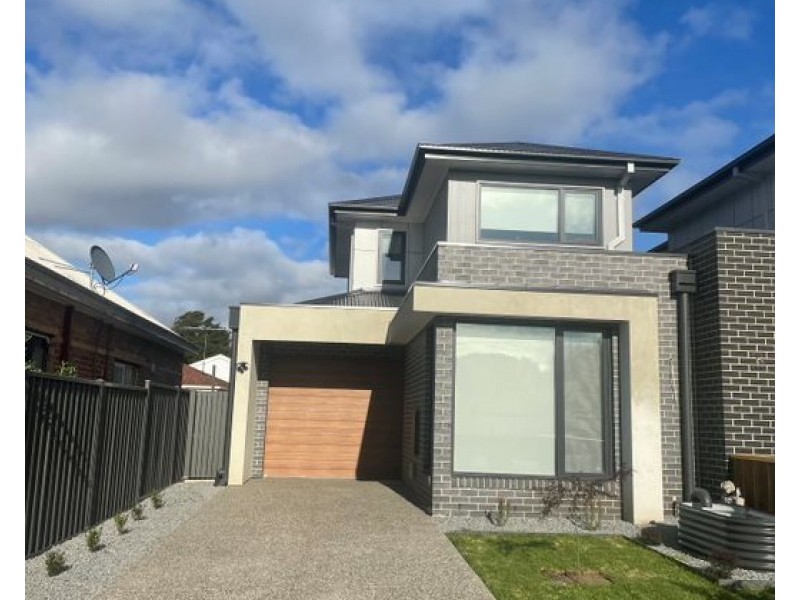 21 McBain Street, Altona VIC 3018