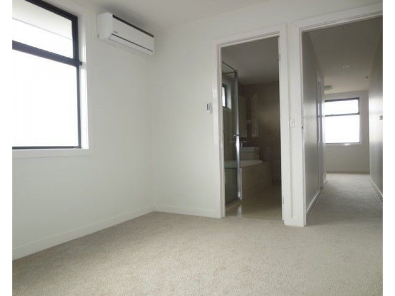 3/98 Blyth Street, Altona VIC 3018