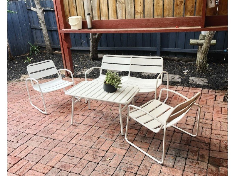 2/10 McAlpine Court, Altona VIC 3018