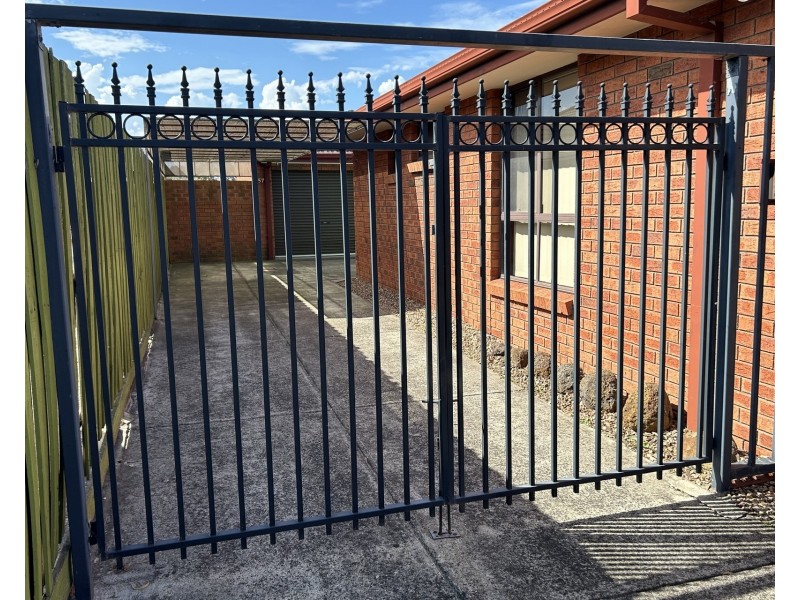 2/357 Queen Street, Altona Meadows VIC 3028