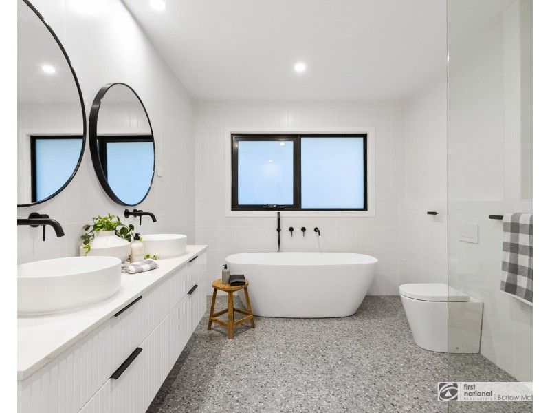 2 Cain Court, Altona VIC 3018