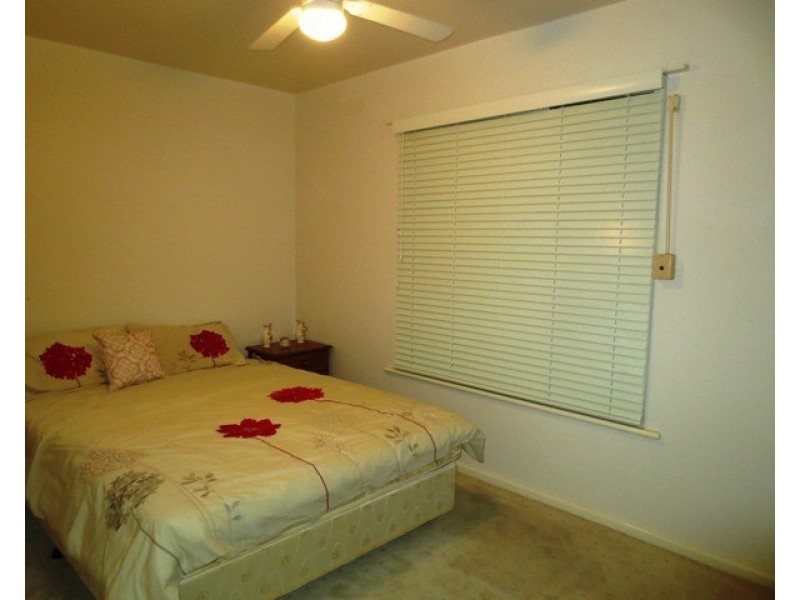 1/83 Railway Street North, Altona VIC 3018