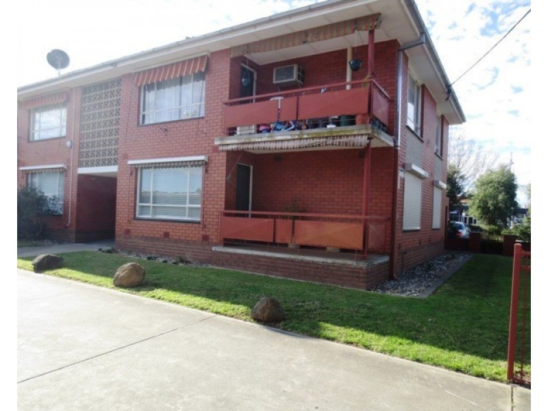 1/83 Railway Street North, Altona VIC 3018