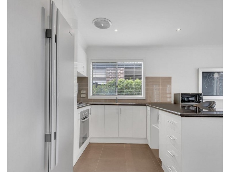 5 Breasley Parkway, Point Cook VIC 3030