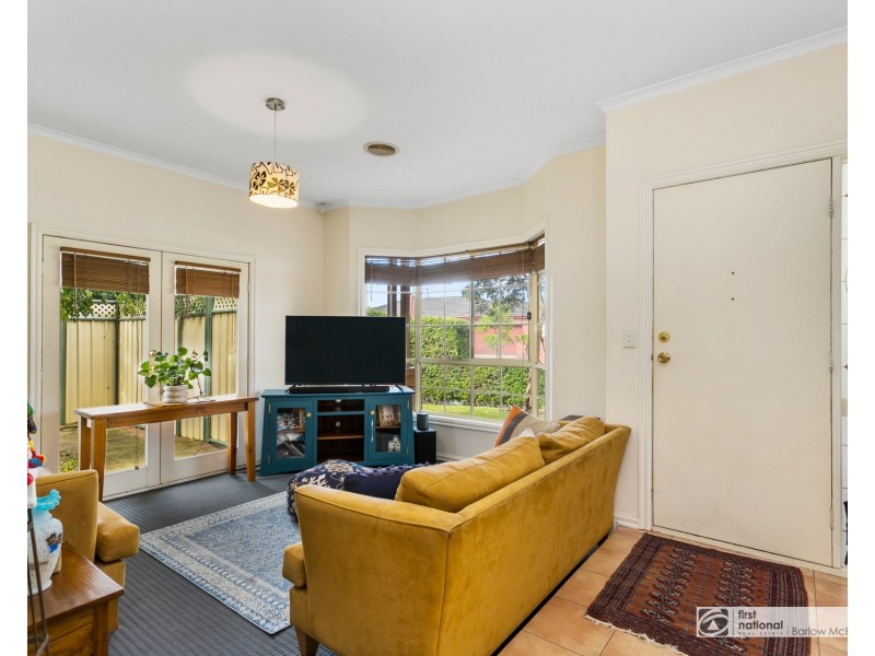 6 Waratah Drive, Altona Meadows VIC 3028