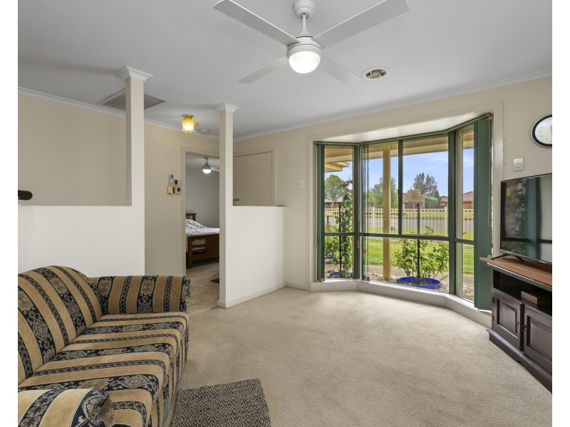 55 Central Avenue, Altona Meadows VIC 3028