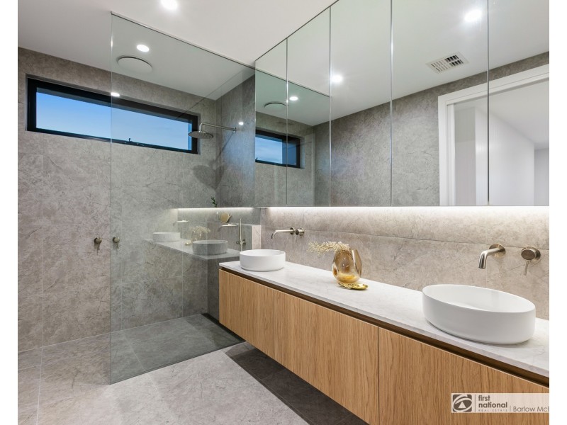 11 Linnet Street, Altona VIC 3018