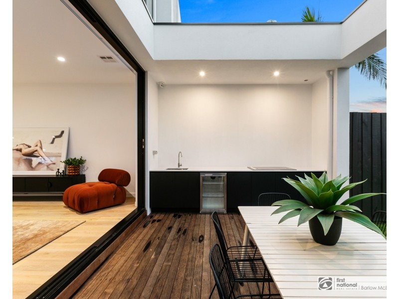 11 Linnet Street, Altona VIC 3018