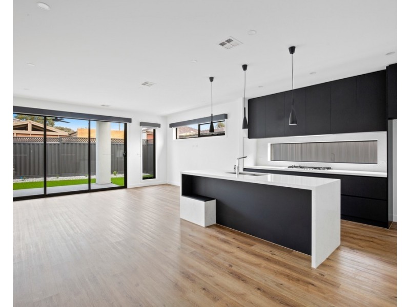 4 Cain Court, Altona VIC 3018
