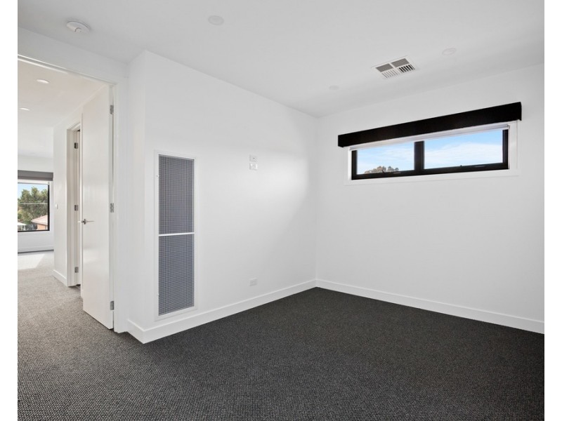 4 Cain Court, Altona VIC 3018