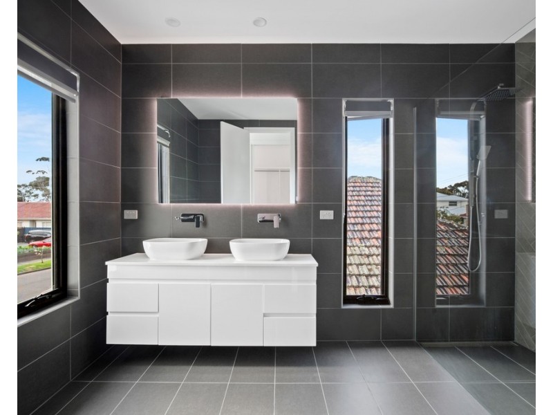 4 Cain Court, Altona VIC 3018