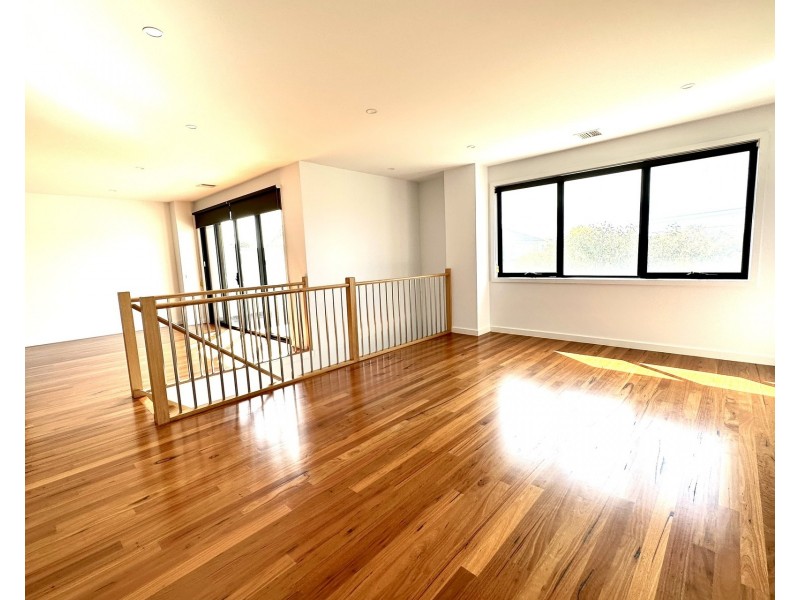 1/49 Bent Street, Altona VIC 3018