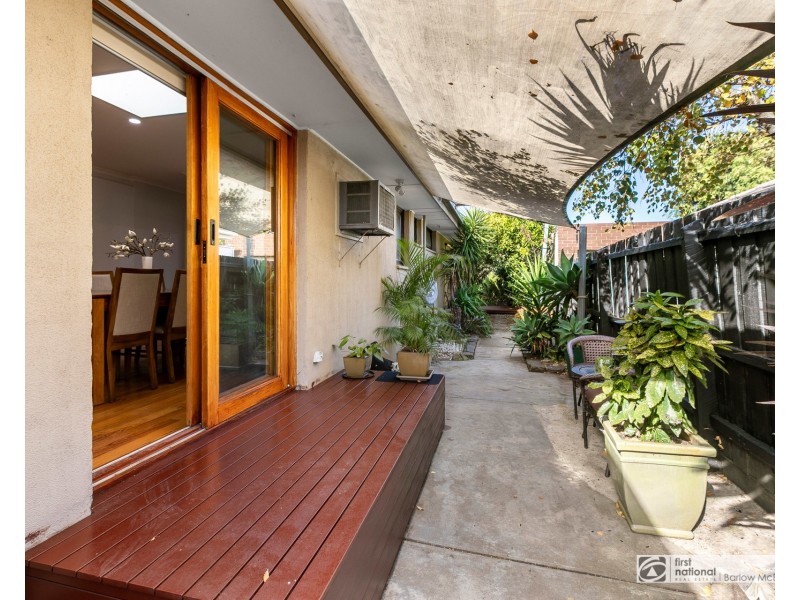 19 James Avenue, Seaholme VIC 3018