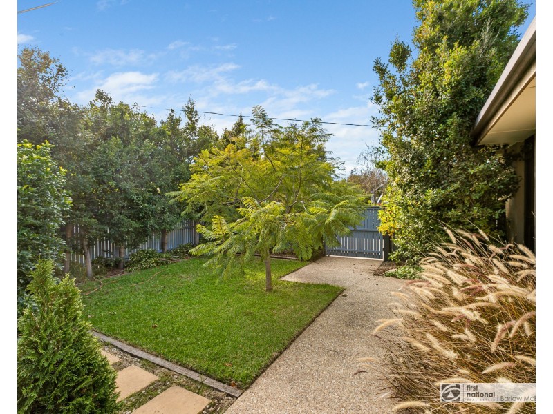 19 James Avenue, Seaholme VIC 3018