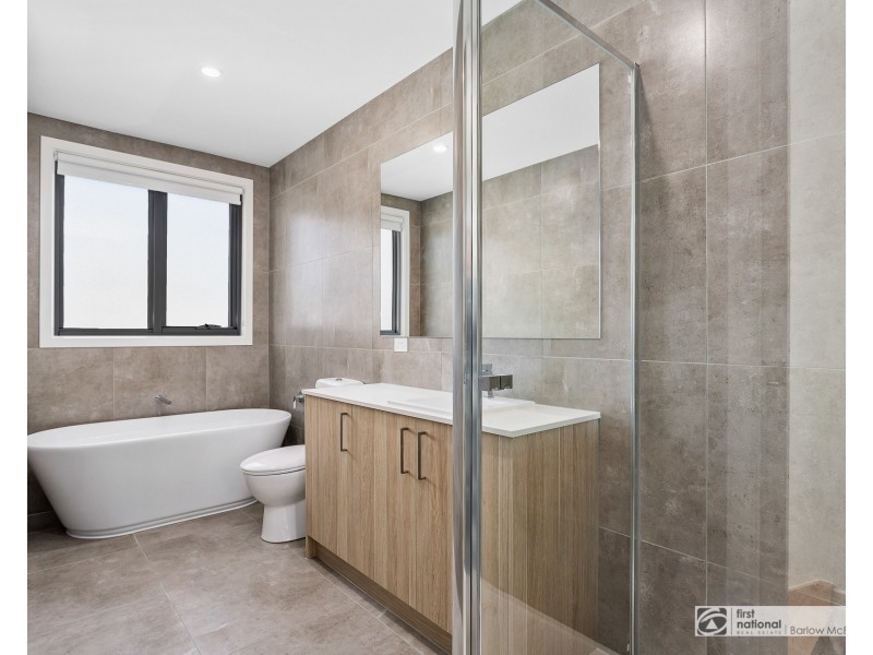 2/182 Queen Street, Altona VIC 3018