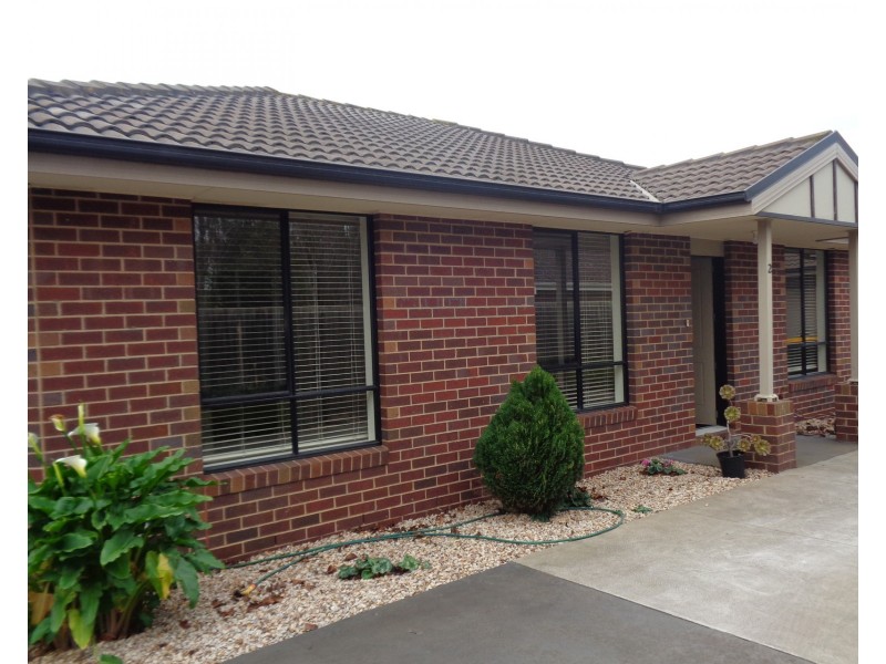 2/54 Rayner Street, Altona VIC 3018