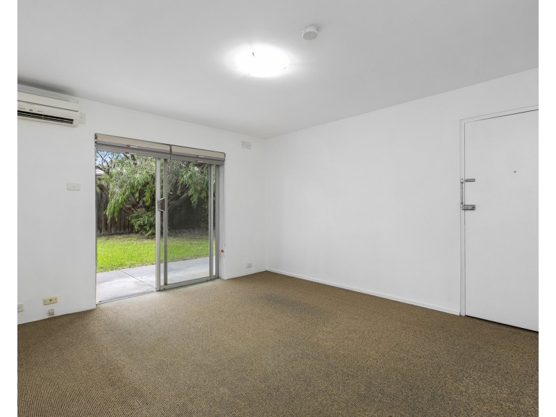 1/3 Robin Street, Altona VIC 3018