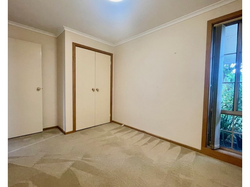 2/19 Romawi Street, Altona VIC 3018
