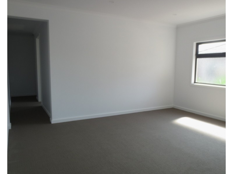 11A Stirling Avenue, Altona VIC 3018