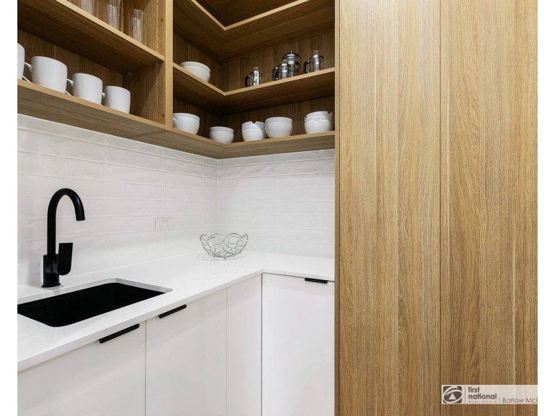 6b Keeshan Court, Altona VIC 3018