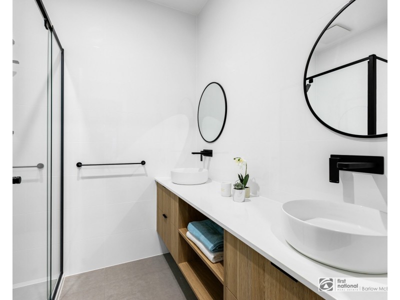 6b Keeshan Court, Altona VIC 3018