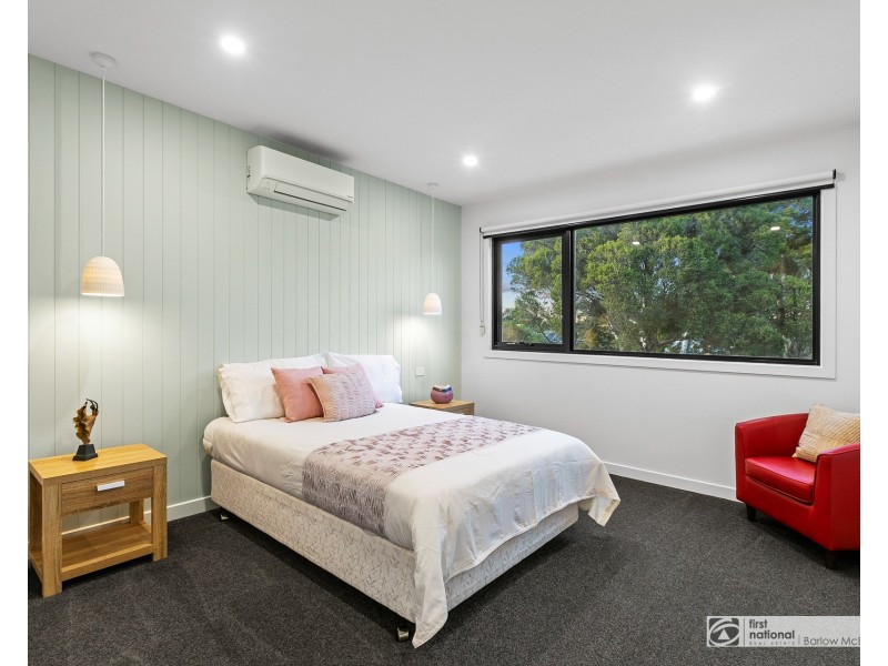 6b Keeshan Court, Altona VIC 3018