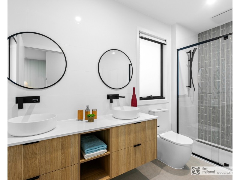 6b Keeshan Court, Altona VIC 3018