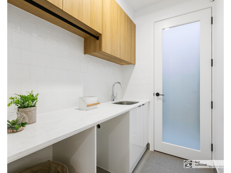 6b Keeshan Court, Altona VIC 3018