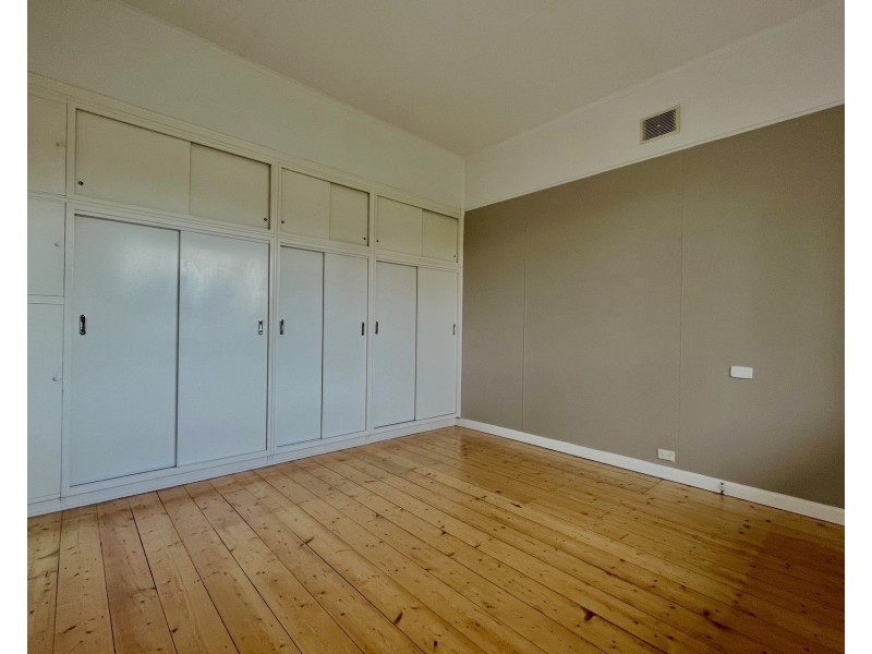 25 Railway Street North, Altona VIC 3018