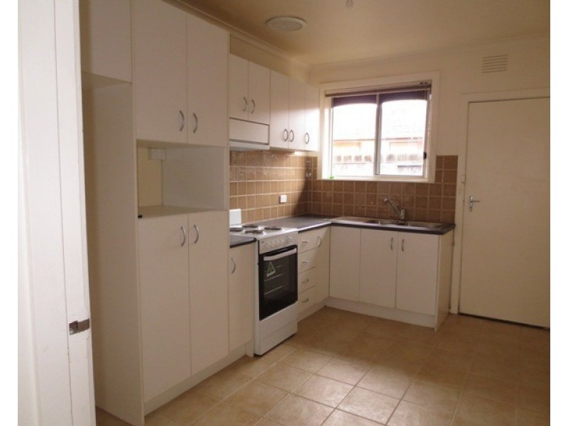 3/94 Saltley Street, South Kingsville VIC 3015