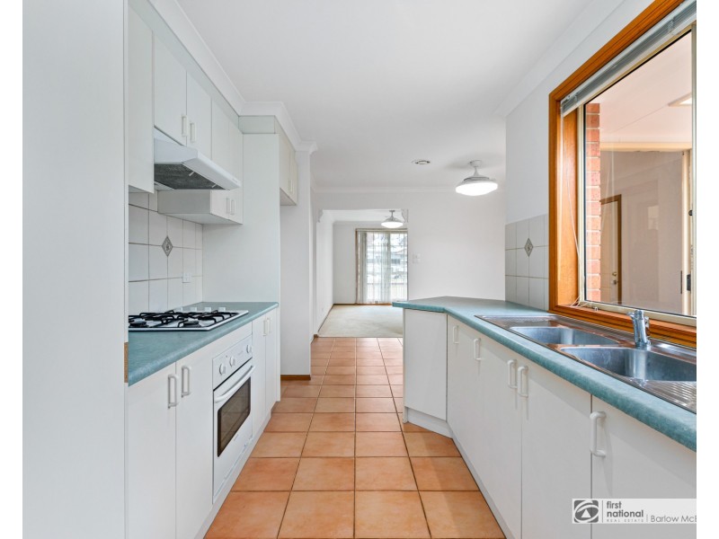 1/16 Dove Avenue, Altona VIC 3018