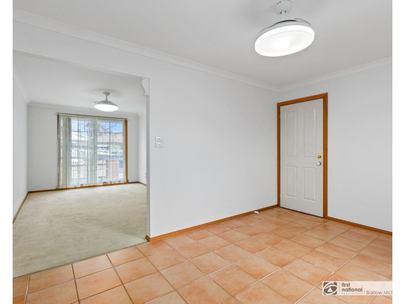 1/16 Dove Avenue, Altona VIC 3018