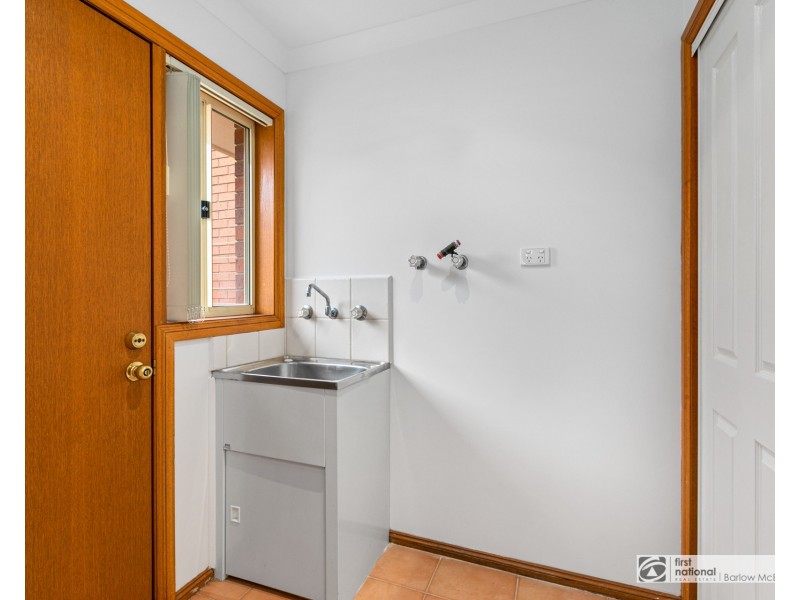 1/16 Dove Avenue, Altona VIC 3018