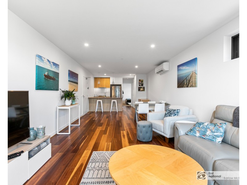 207/118 Pier Street, Altona VIC 3018