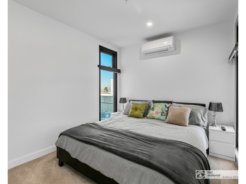 207/118 Pier Street, Altona VIC 3018