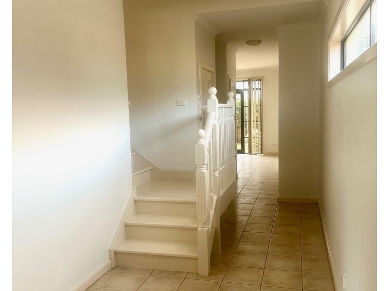 2/361 Esplanade, Altona VIC 3018