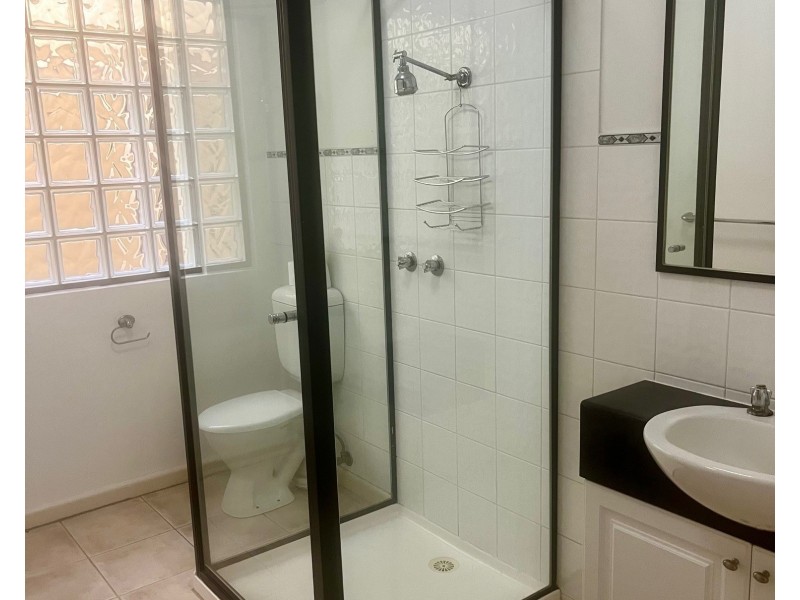 2/361 Esplanade, Altona VIC 3018