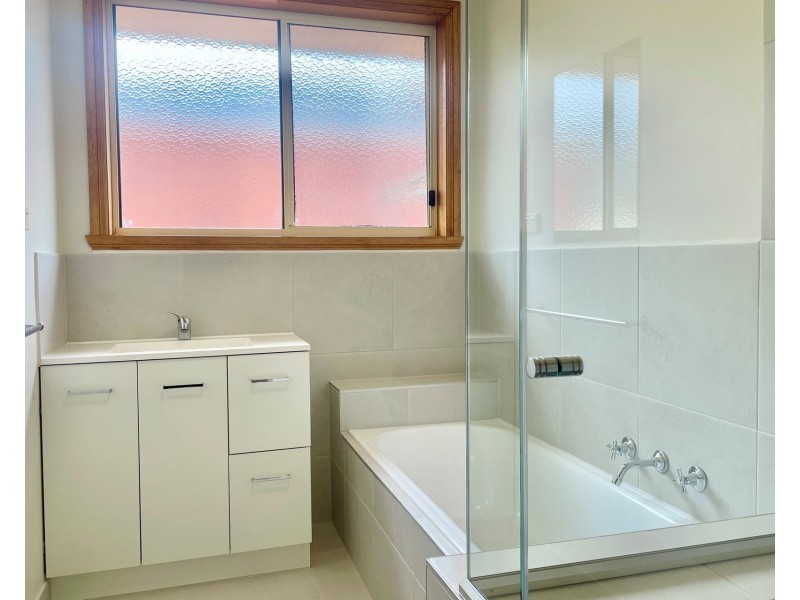 2/59 Nelson Avenue, Altona Meadows VIC 3028