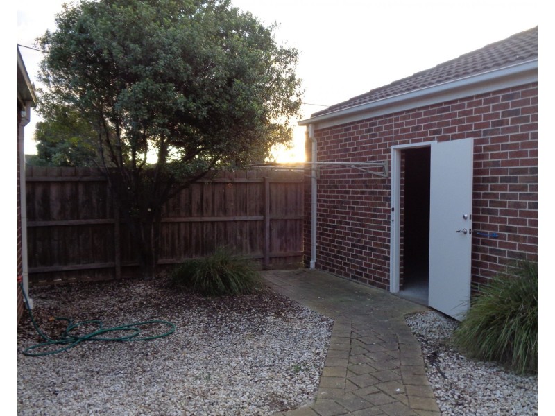 1/58 May Avenue, Altona Meadows VIC 3028