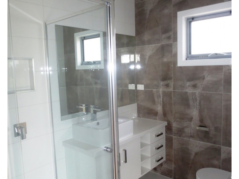 1/4 MacNeil Drive, Altona Meadows VIC 3028