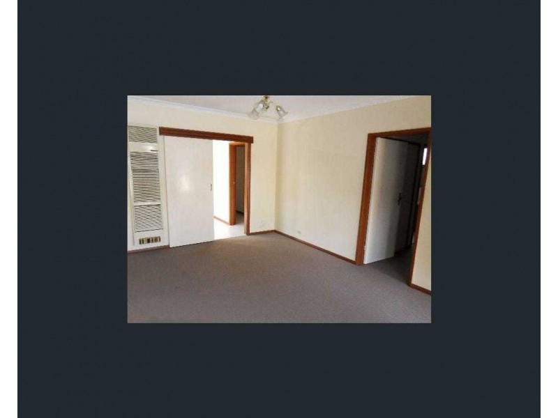 1/124 Blackshaws Road, South Kingsville VIC 3015