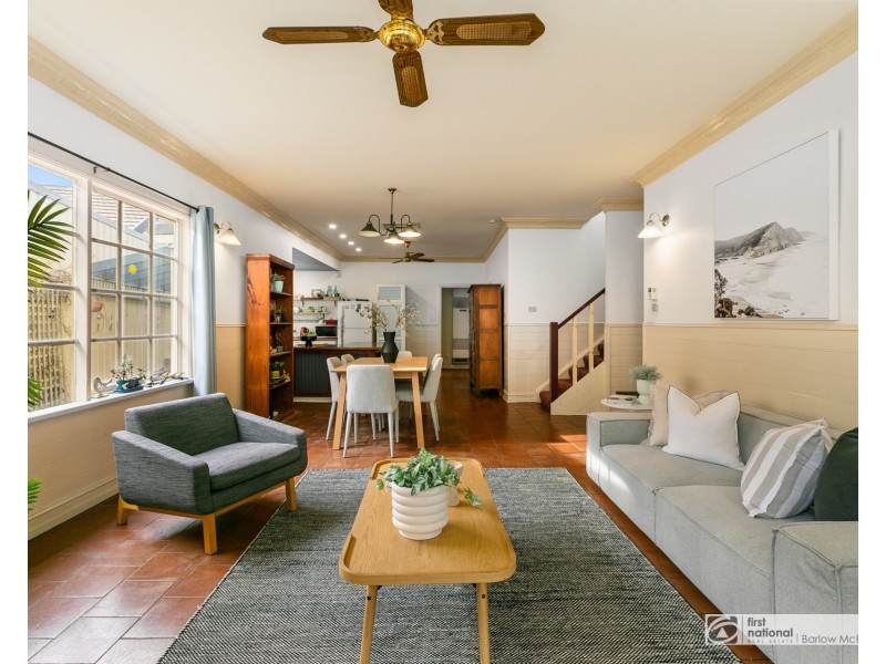 9 Seaview Crescent, Seaholme VIC 3018