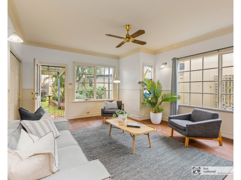 9 Seaview Crescent, Seaholme VIC 3018