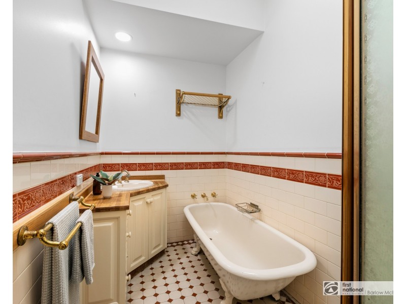 9 Seaview Crescent, Seaholme VIC 3018