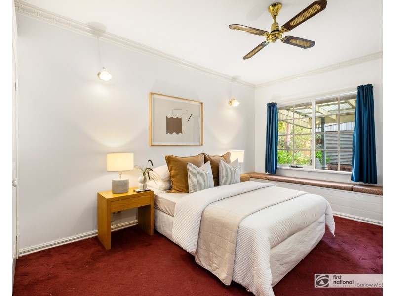 9 Seaview Crescent, Seaholme VIC 3018