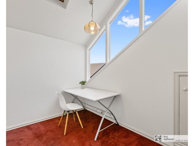 9 Seaview Crescent, Seaholme VIC 3018