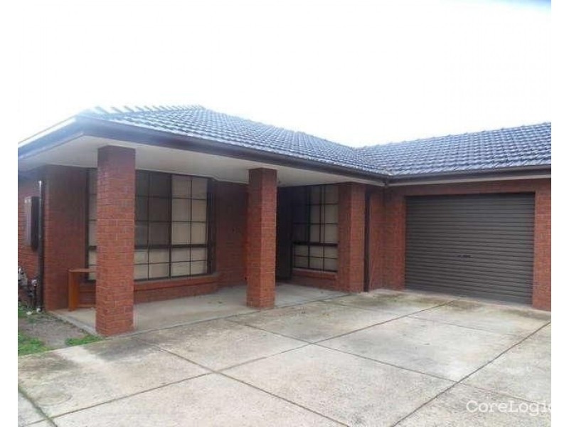 2/197 Civic Parade, Altona VIC 3018