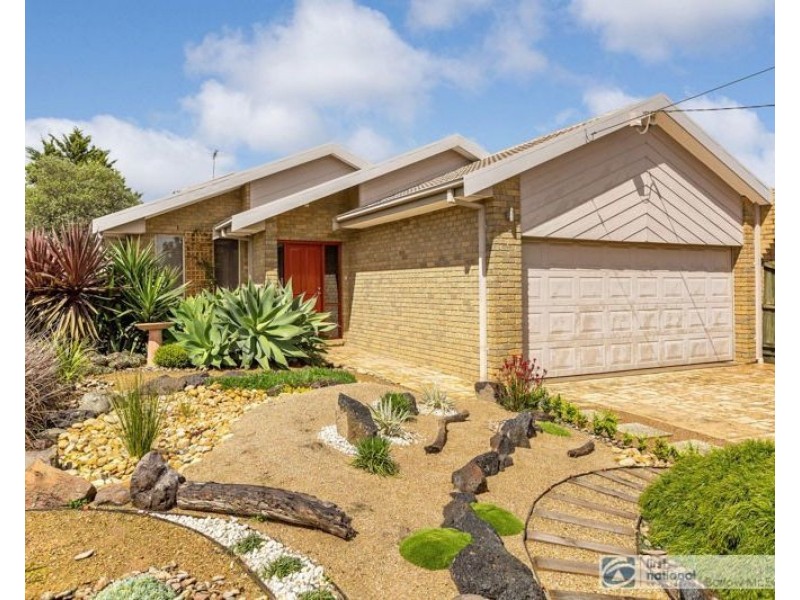 6 Davis Court, Altona Meadows VIC 3028